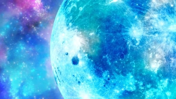 تحدث الأقمار الزرقاء بشكل متكرر نسبيا، من الناحية الفلكية، مرة كل سنتين إلى ثلاث سنوات.