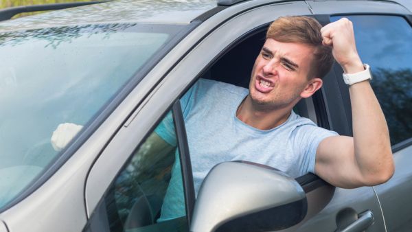 أحيل الضابط المتهم إلى محكمة الجنايات العسكرية