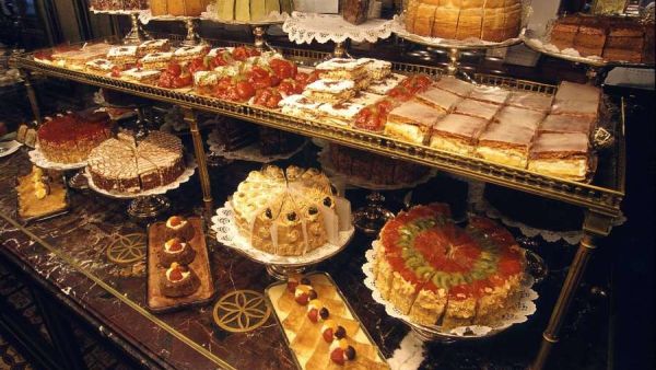 محلات حلويات بالرياض
