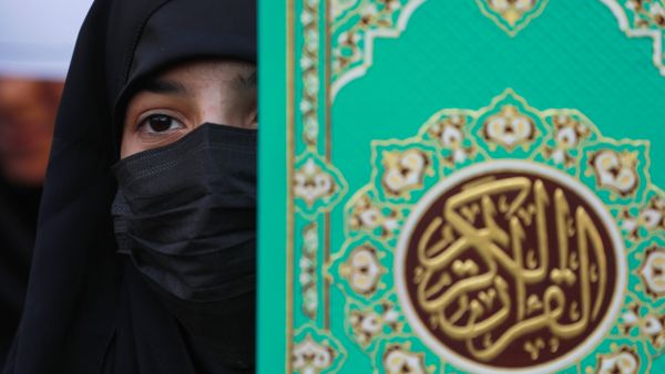السويد تشدد الرقابة على حدودها مع تصاعد ازمة تدنيس المصحف