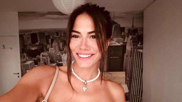 Fans of the actress called Özdemir's look inappropriate  (Instagram)