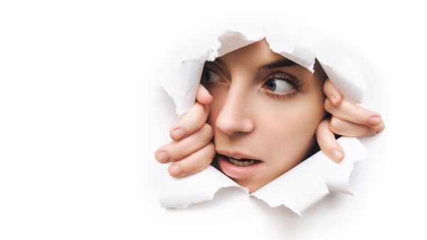 كيف تتعامل مع الأقارب المزيفين؟ 