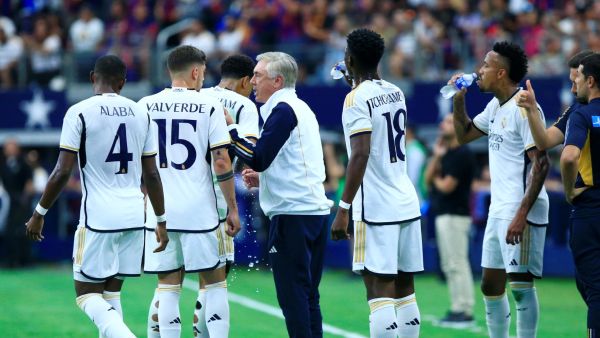 ريال مدريد دون حارس مرماه تيبو كورتوا (Photo by Aric Becker / AFP)