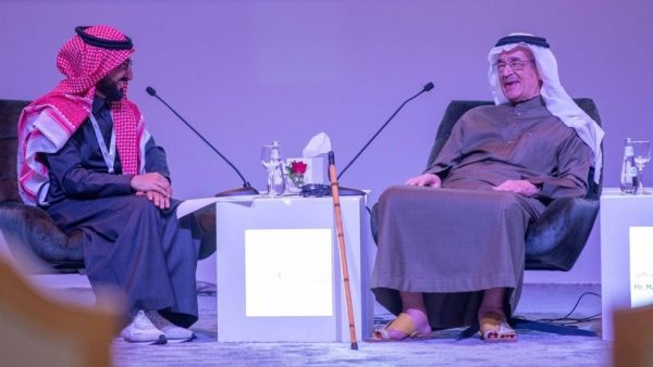  الراحل منصور الخريجي