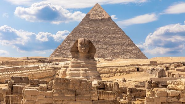 فلاي دبي تطلق رحلات يومية إلى القاهرة