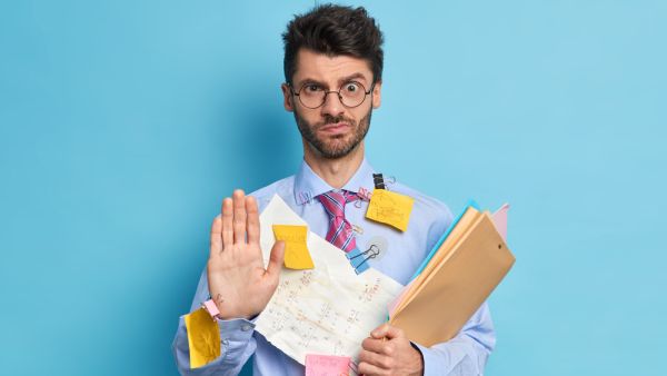 10 Effective ways to politely say "NO" to your boss