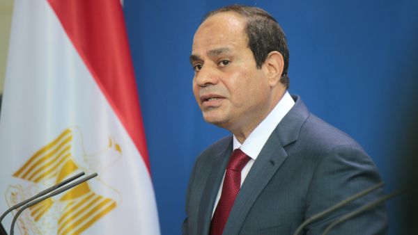 وقال السيسي أن فكرة تهجير الفلسطينيين إلى سيناء يعني جر مصر إلى حرب ضد إسرائيل