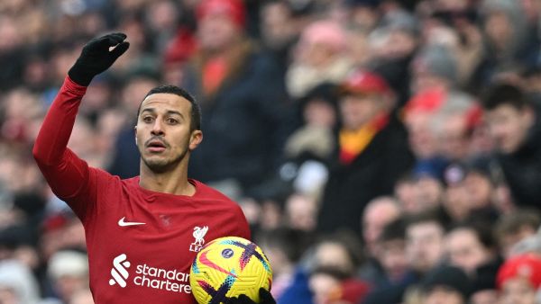 تياغو آلكانتارا (Photo by Paul ELLIS / AFP)
