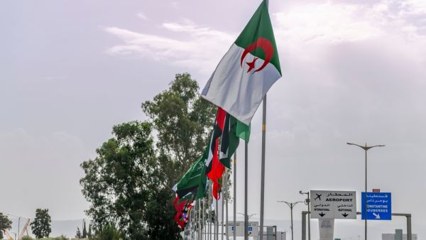  القمة العربية ستعقد يوم 11نوفمبر المقبل.