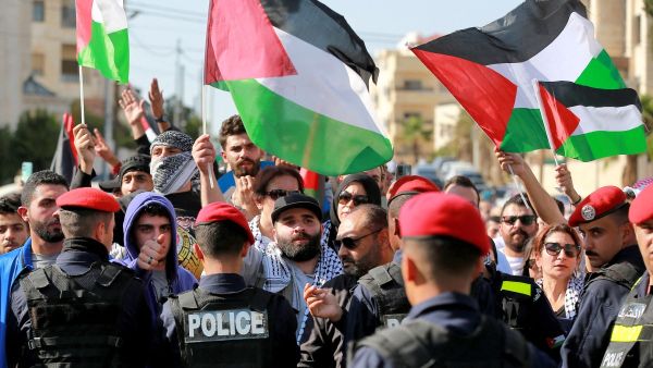 Jordanians protest