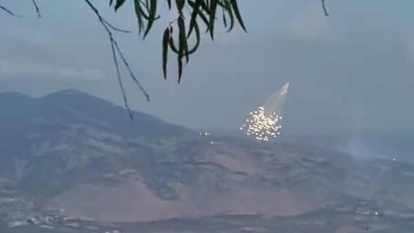 اسرائيل ترد بقصف مدفعي بعد اطلاق رشقة صاروخية جديدة عليها من جنوب لبنان
