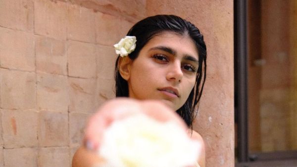 Former Lebanese porn star Mia Khalifa stands with Palestine and attacks Israel