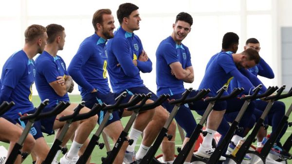 جانب من تدريبات منتخب إنجلترا (Photo by Darren Staples / POOL / AFP)