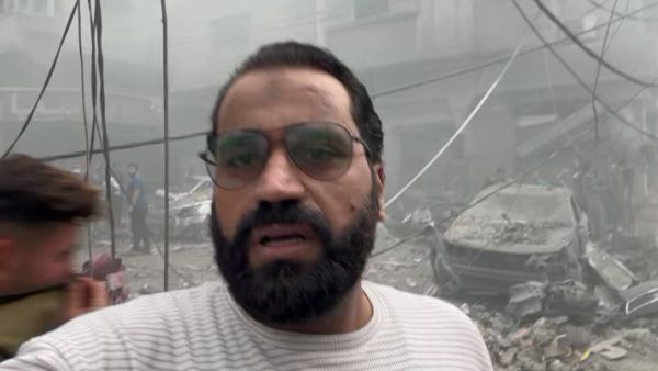 الفنان الكوميدي الساخر، والناشط الفلسطيني علي نسمان الفنان الكوميدي الساخر، والناشط الفلسطيني علي نسمان