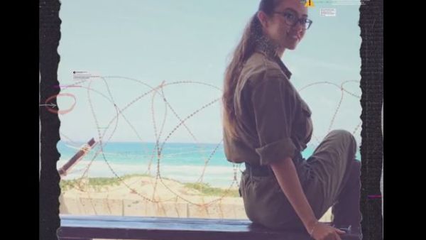 نوا..  التي خرج والدها يبكي ويقول انها كانت جزء من الحفل الموسيقي