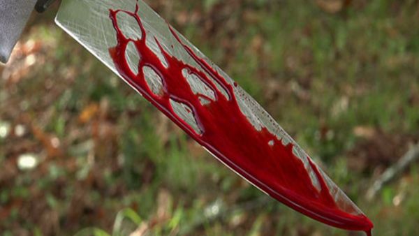 تفسير حلم الطعن بالسكين وخروج الدم