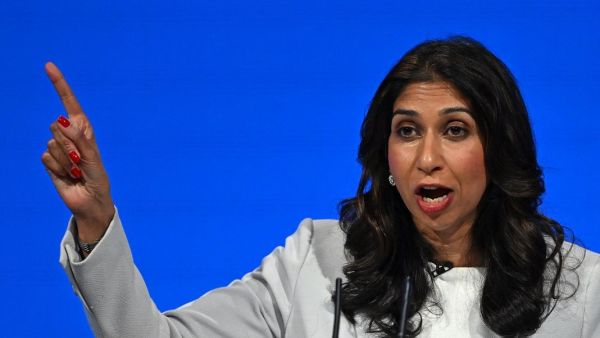 اقالة سويلا بريفرمان
