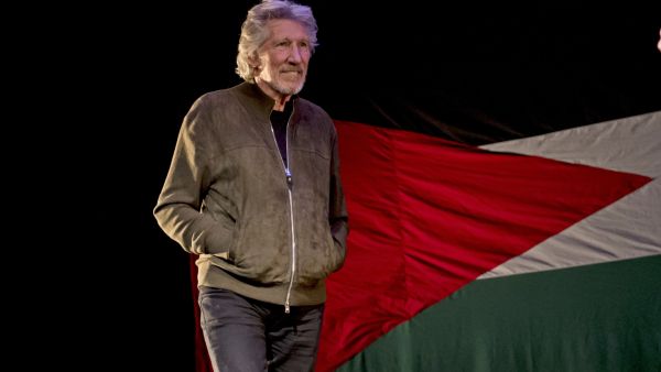 Roger Waters sparks controversy with Israel-Hamas remarks on October 7th events. (Martin Bernetti/ AFP)