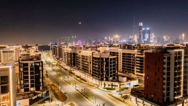 عزيزي للتطوير تتعاون مع شركة سيمنز لتوفير حلول التكنولوجيا الفائقة