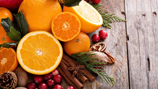 10 طرق لتعزيز رائحة الكريسماس في المنزل