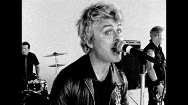 The tour will celebrate new album 'Saviors' plus anniversaries of 'Dookie' and 'American Idiot'.