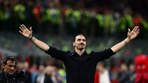 زلاتان إبراهيموفيتش (Photo by GABRIEL BOUYS / AFP)