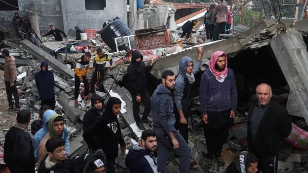 من خان يونس - (رويترز)