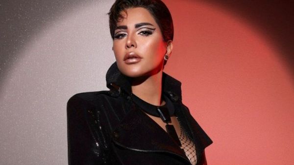  الفنانة الكويتية شمس