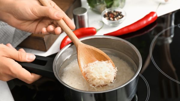 طبيب البوابة: ما علاقة بقايا الأرز بنقص الثيامين ؟