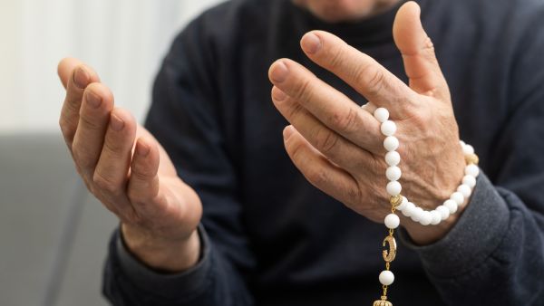 دعاء لأمي المتوفي في السنة الجديدة 2025 دعاء لأمي المتوفي في السنة الجديدة 2025
