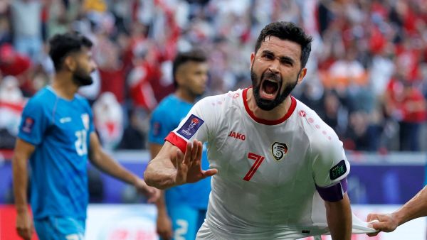 خربين يقود سوريا لانتصار ثمين (Photo by KARIM JAAFAR / AFP)