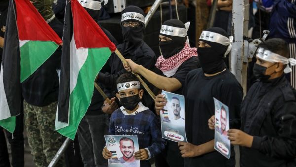 تشكلت عرين الاسود من تنظيمات فلسطينية على راسها حركة فتح والجهاد الاسلامي