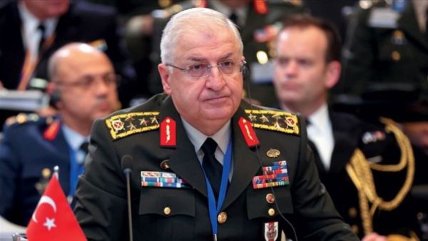 وزير الدفاع التركي يشار غولر
