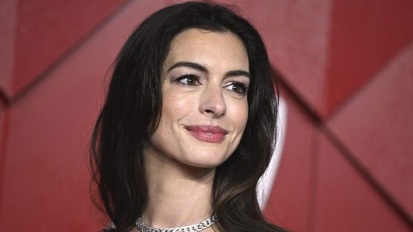 Anne Hathaway walks out of Vanity Fair photoshoot in solidarity with Condé Nast union. (Gareth Cattermole/Getty Images)