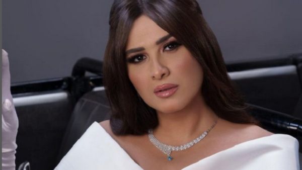 ياسمين عبد العزيز