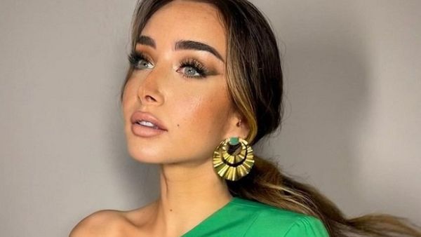 هنا الزاهد
