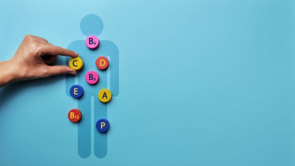 طبيب البوابة: كيف تختار المكملات و الفيتامينات المناسبة لك؟