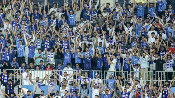 الدوري السعودي على موعد من المزيد من الصفقات البارزة (Photo by AFP)