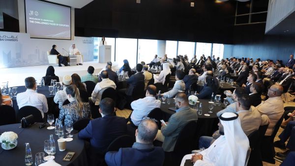 Dubai Chambers meets with leading exporters to discuss key challenges and explore proposed solutions
