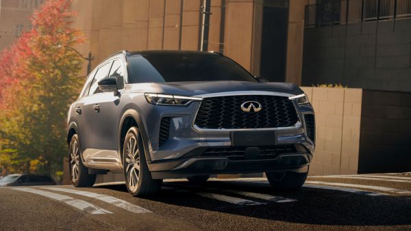 INFINITI QX60 INFINITI QX60: Timeless Elegance, Modern Thrills