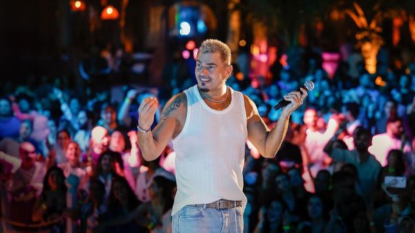 Amr Diab rebuked for calling his driver an 'animal'