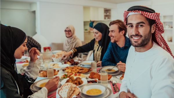 طبيب البوابة: 5 مشاكل صحية شائعة عند الصيام 