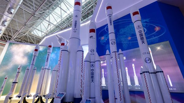 China plans 100 launches into space