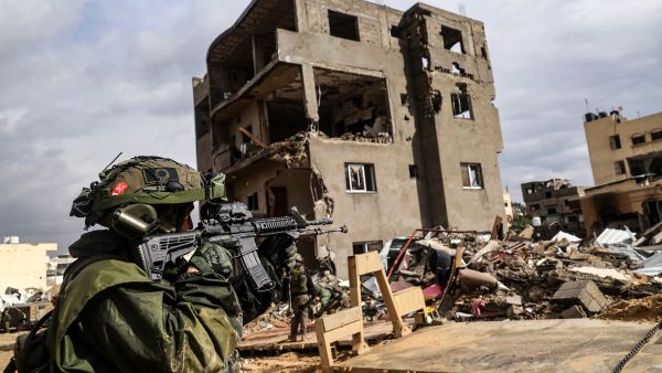  إسرائيل وافقت على إطلاق سراح 404 أسيرا فلسطينيا مقابل إطلاق سراح 40 أسيرا إسرائيليا