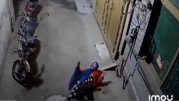 الزوجة نجت ولكن تعرضت لكسور خطيرة