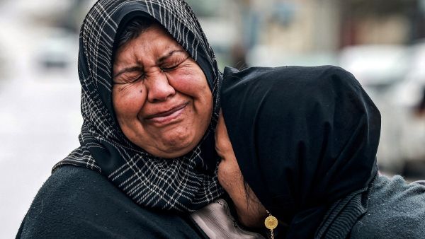 وأسفر الهجوم الإسرائيلي على قطاع غزة، حتى الآن، عن سقوط نحو 32 ألف شهيد 