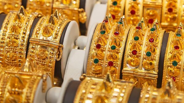 سوق الذهب دبي أشهر المحلات والخدمات والموقع