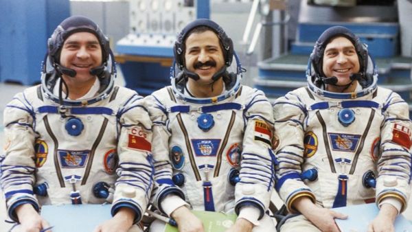 محمد فار س= وسط