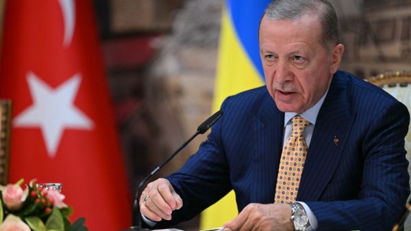 Turkish President Recep Tayyip Erdogan attends a joint press conference with Ukrainian President at the Dolmabahce Presidental office in Istanbul on March 8, 2024. (Photo by OZAN KOSE / AFP) Erdogan