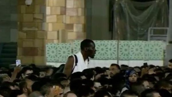 المعتمر العملاق